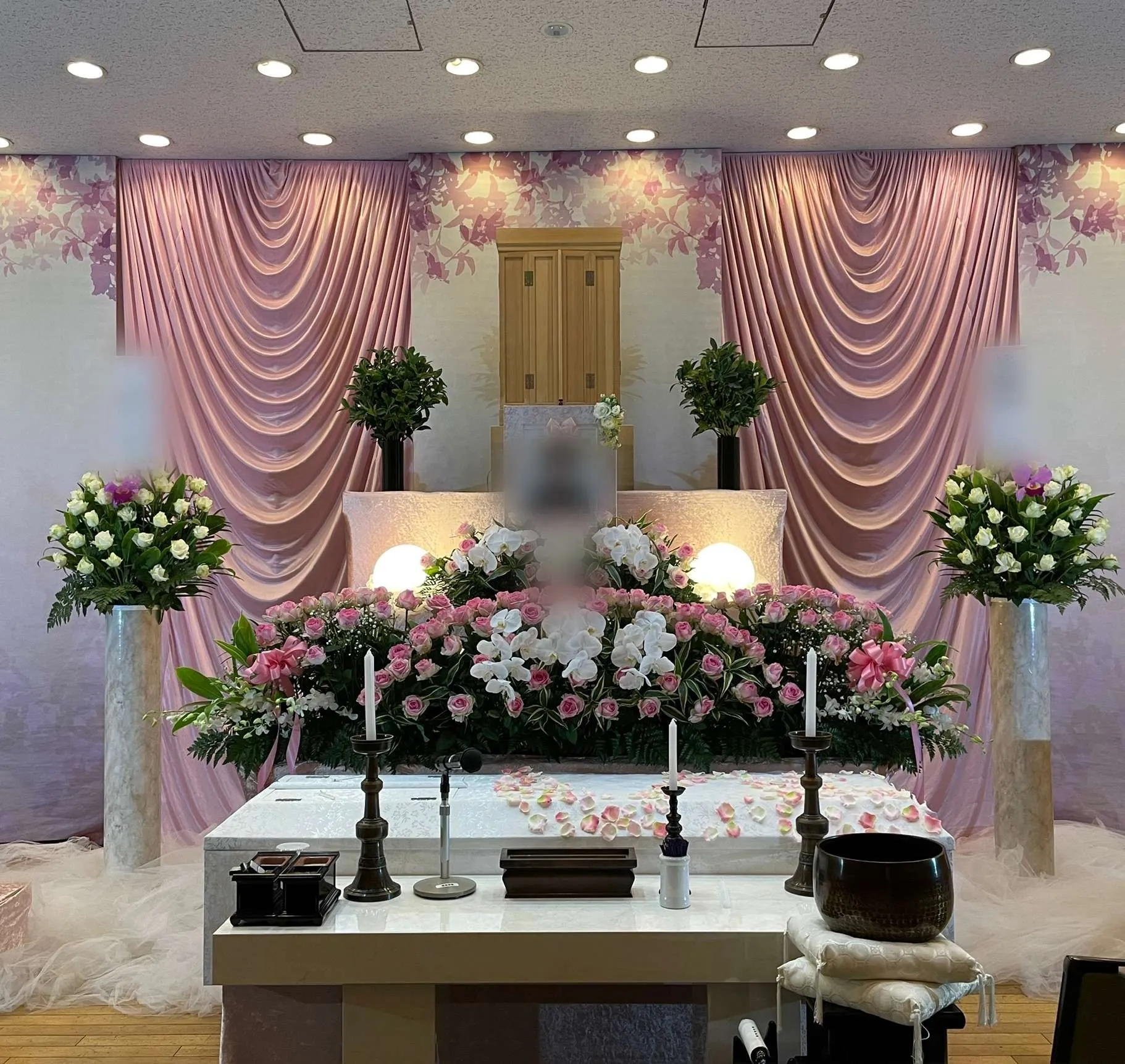 薔薇祭壇